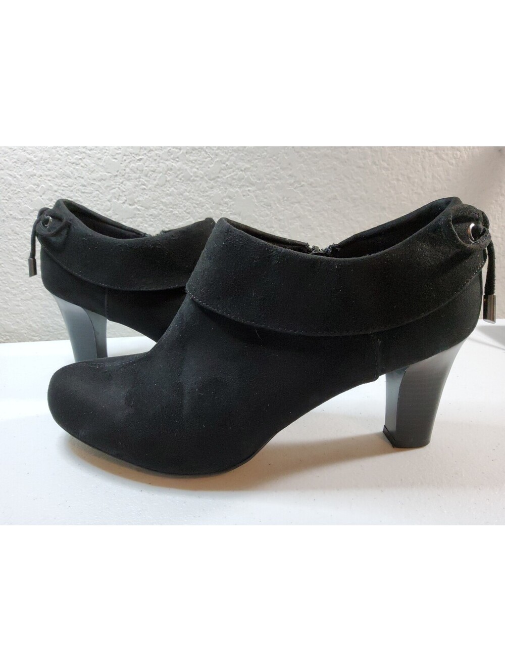 Coach and Four Suede Ankle Booties 3 In Heel Women's Size 8 Black Shoes
